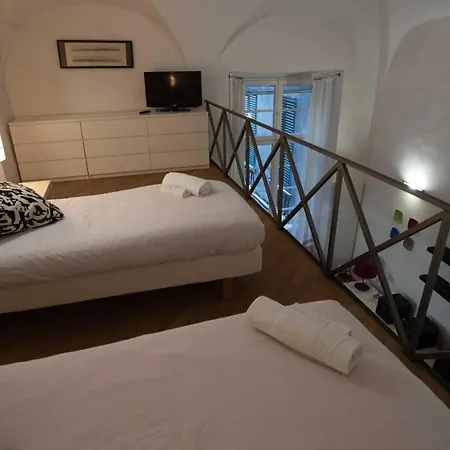 Apartament Cattedrale Acquario - Genovainrelax Genua